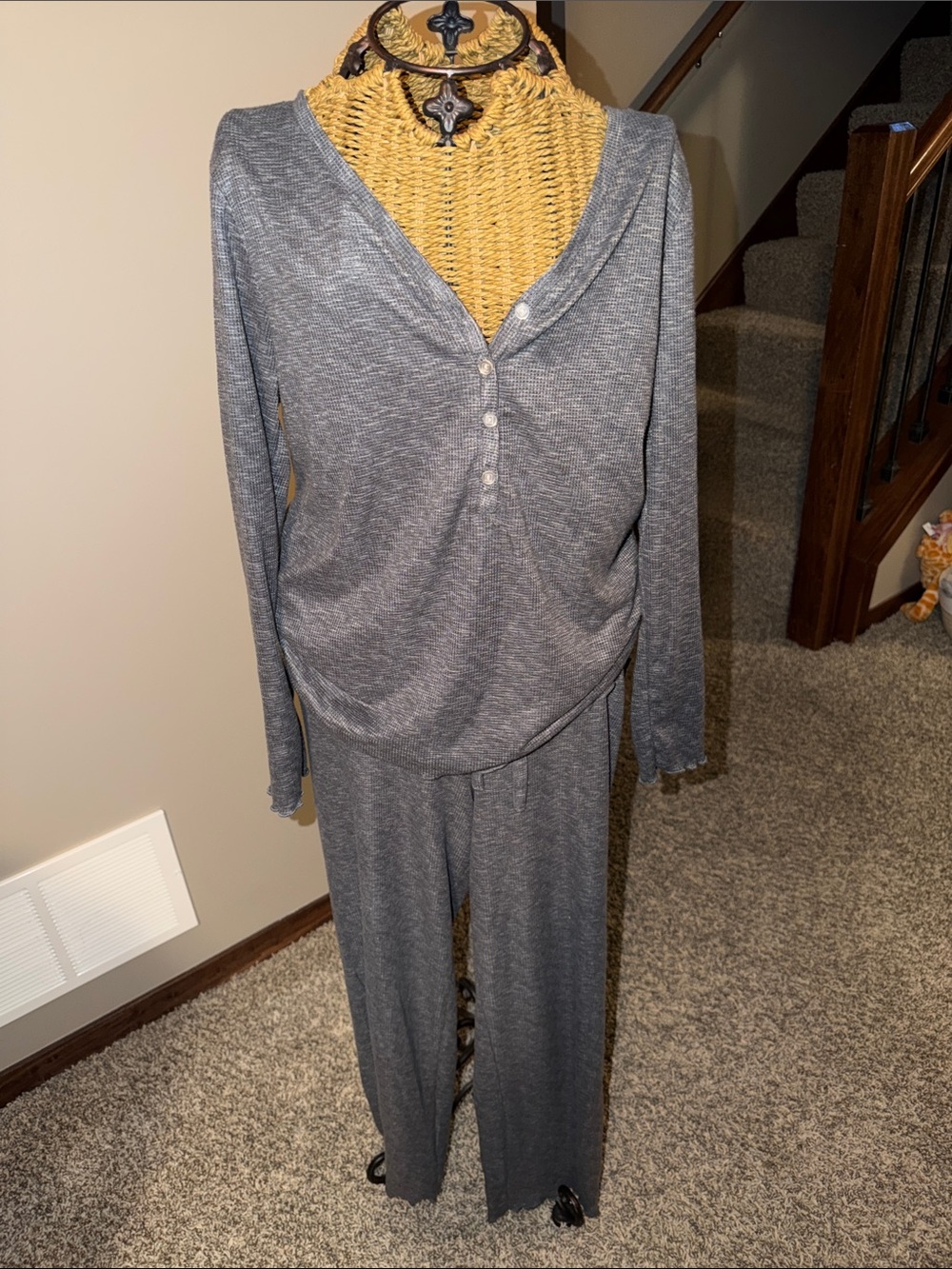 Eddie Bauer Heather Gray Long-Sleeve Henley Pajama Set